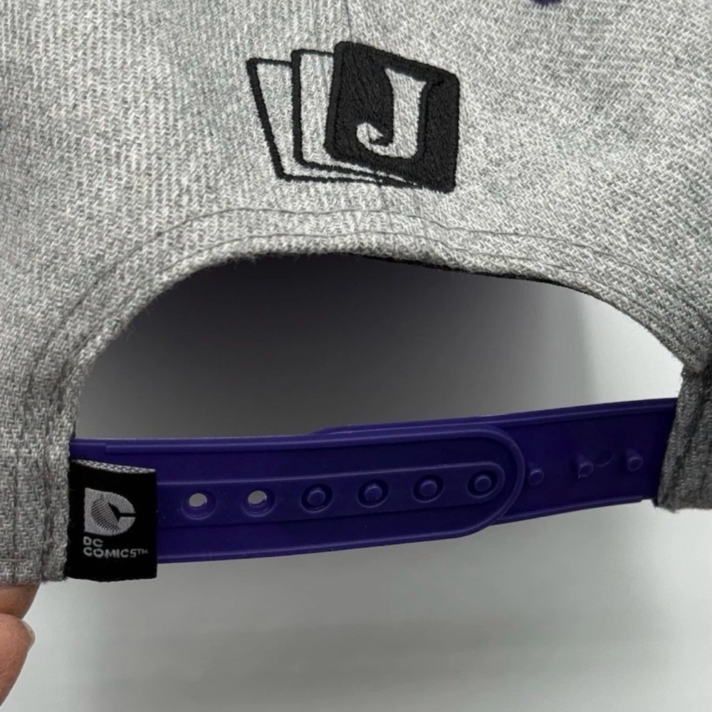 DC FUNKO The Joker SnapBack Gray Ball Cap With Black Bill - Picture 5 of 7